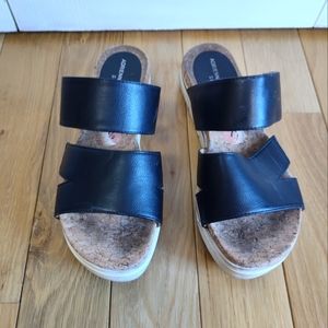 Adrienne Vittadini Black Platform Sandals, Size 7.5, Good condition.